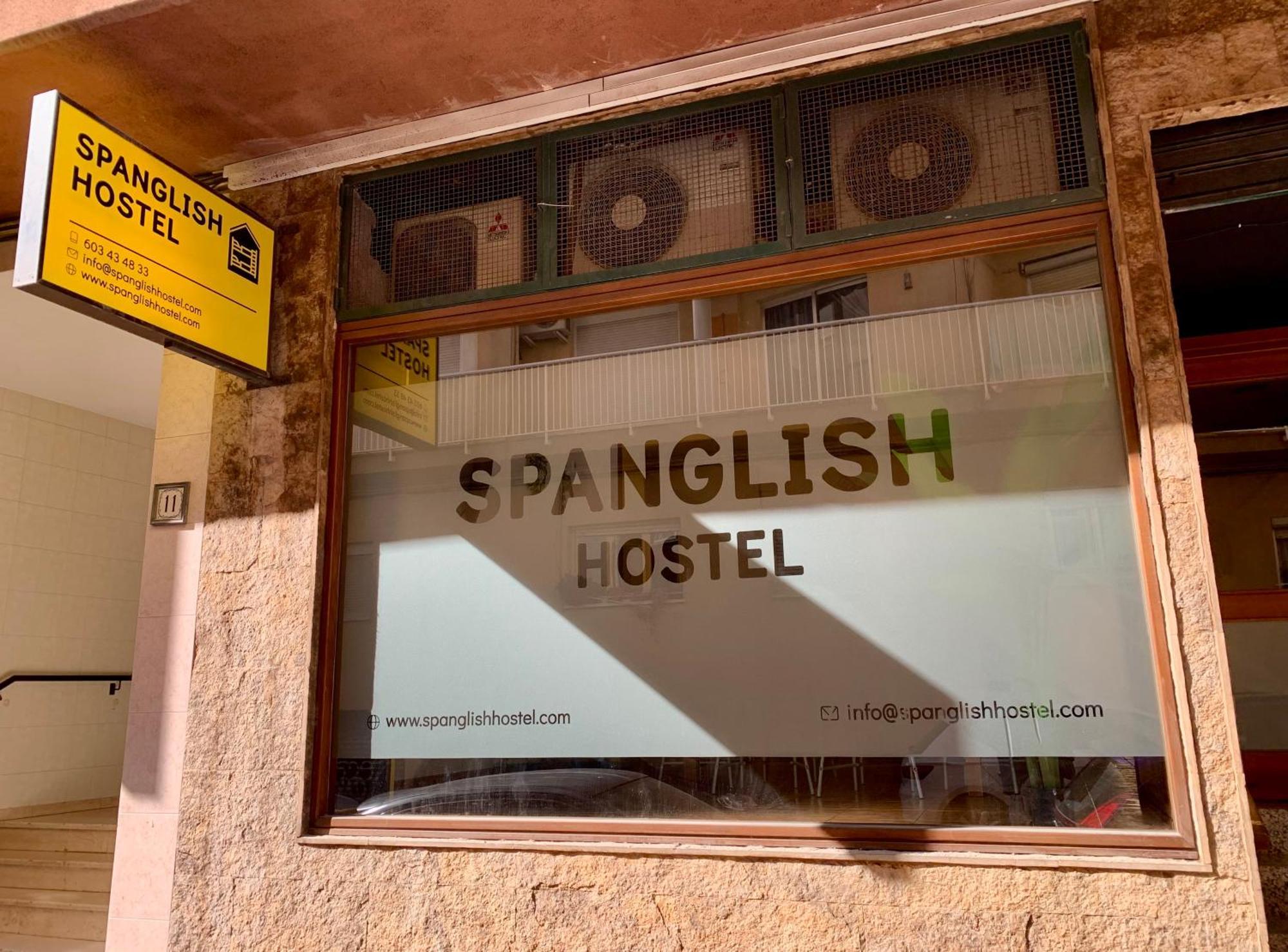 Spanglish Hostel Benidorm Zewnętrze zdjęcie