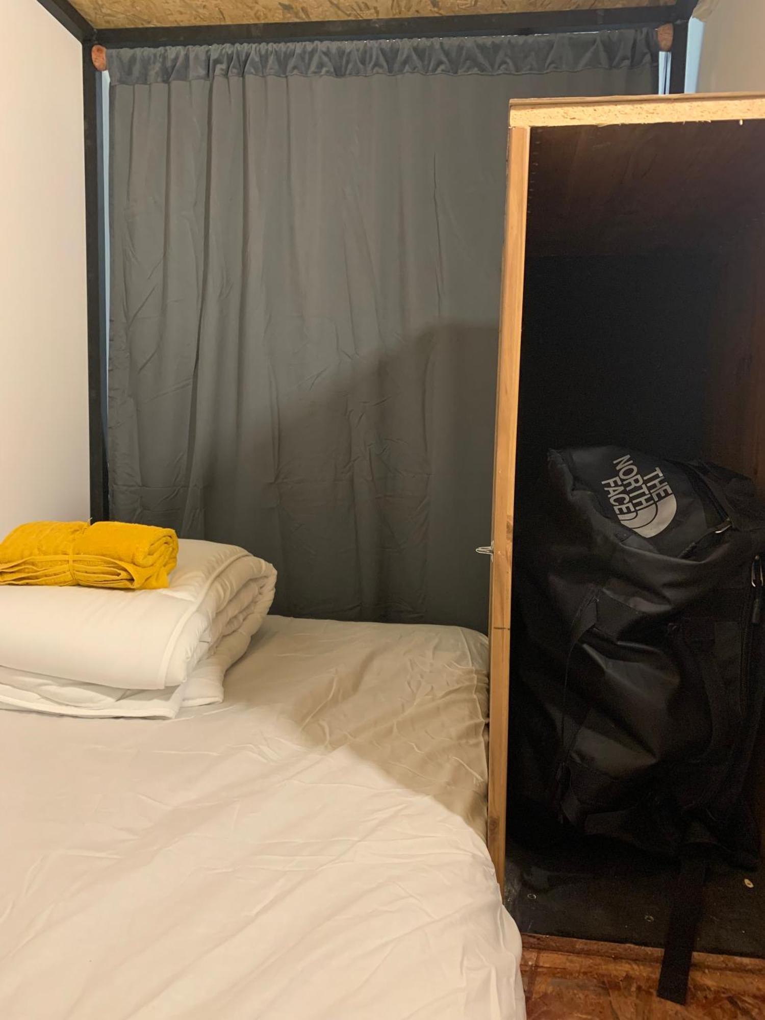 Spanglish Hostel Benidorm Zewnętrze zdjęcie