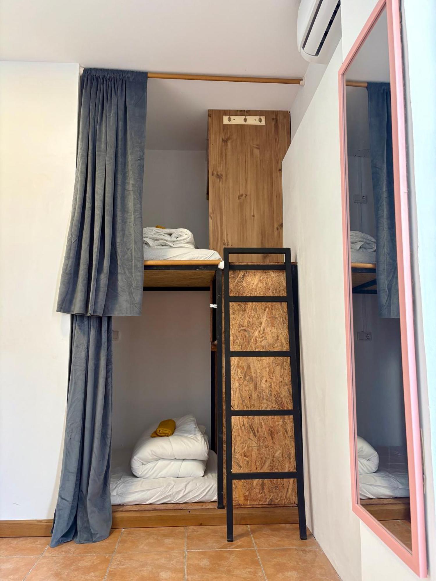 Spanglish Hostel Benidorm Zewnętrze zdjęcie